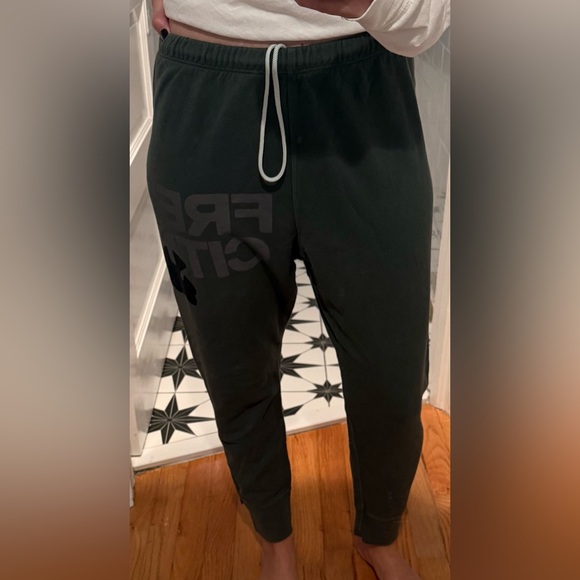 Freecity Green Track Pants size Small - Picture 10 of 10